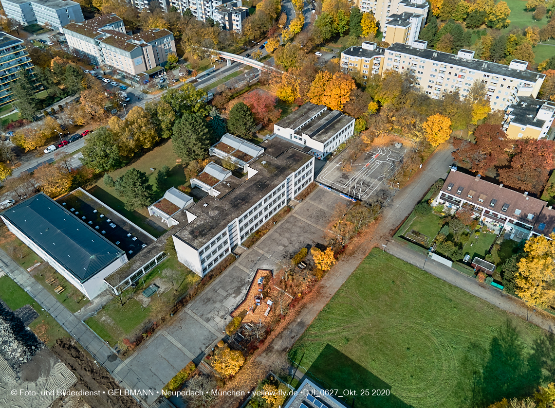 25.10.2020 - Grundschule am Karl-Marx-Ring in Neuperlach